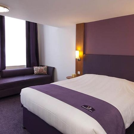 Premier Inn Newcastle - Gosforth/Крамлінґтон Екстер'єр фото