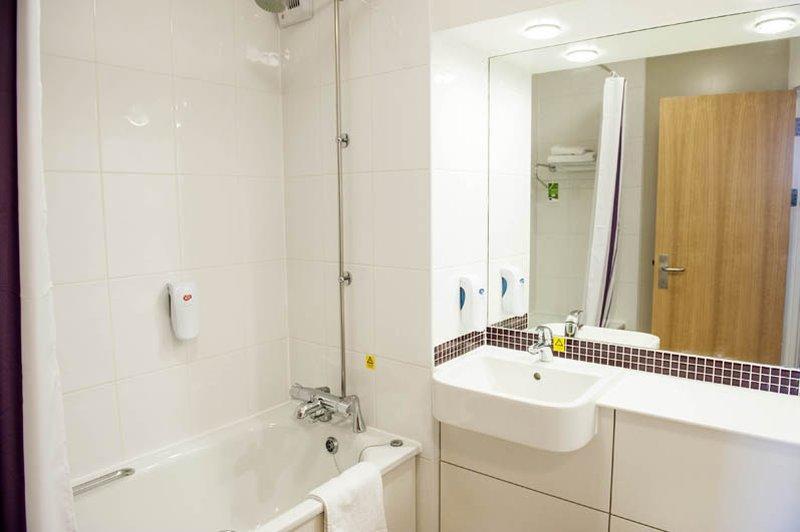 Premier Inn Newcastle - Gosforth/Крамлінґтон Екстер'єр фото